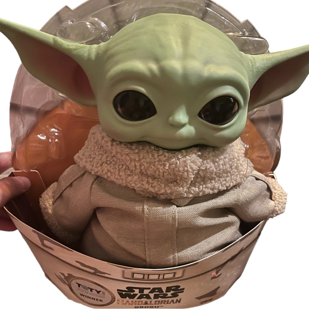 NIB Star Wars Limited Edition Baby Yoda/Grogu plush - Picture 2 of 4